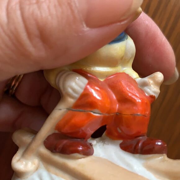 Vtg ceramic boy skiing figurine - Picture 7 of 9